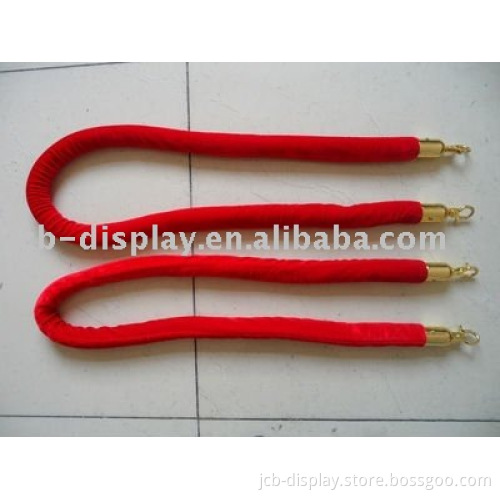 velvet rope with gold finishings